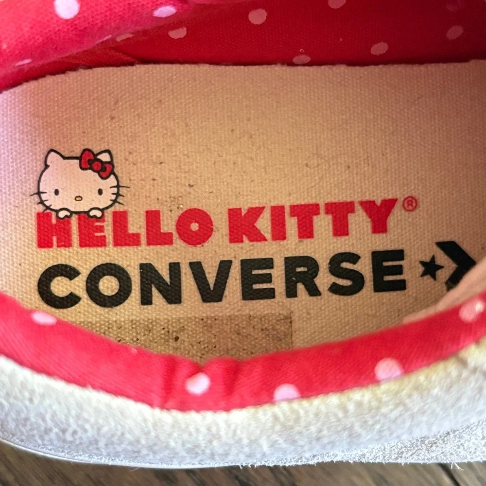 Hello‎ Kitty Converse One Star Sneakers Women Sz 6.5 Gray Suede Pink Laces - Picture 6 of 12